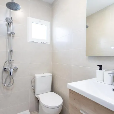 Ohana Townhouse Arona  Zewnętrze zdjęcie